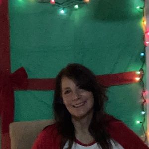 Meet your Posher, Annamaria